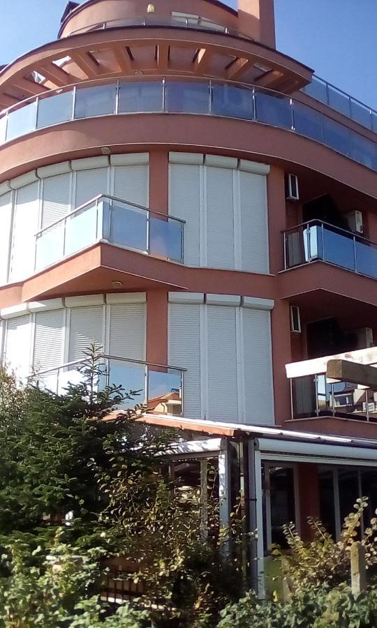 Студио Lozenec Kültér fotó