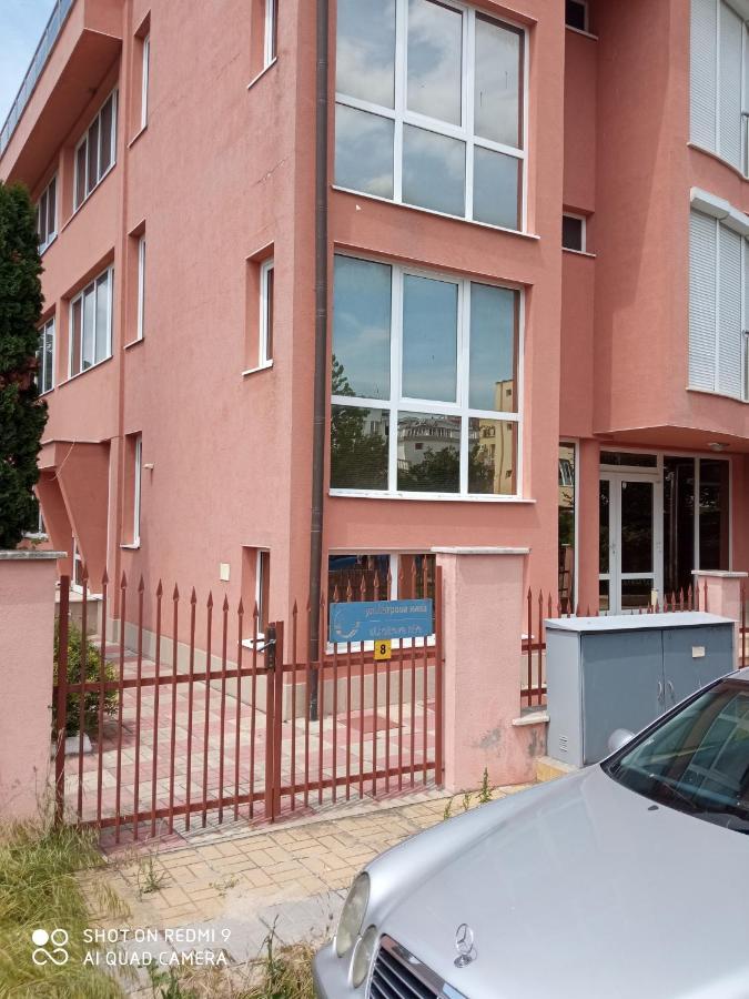 Студио Lozenec Kültér fotó